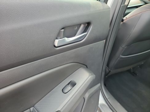 Used 2020 Nissan Altima 2.5 SR w/ Premium Package FWD image 13