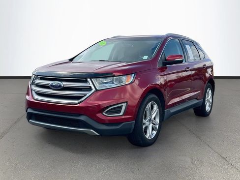 Used 2017 Ford Edge Titanium w/ Technology Package FWD image 3