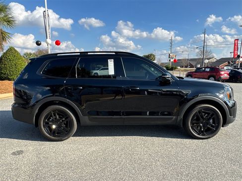 Used 2025 Kia Telluride SX Prestige X-Line image 2