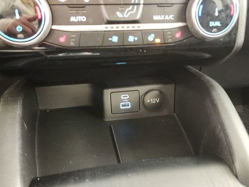 Used 2022 Ford Escape SEL image 15