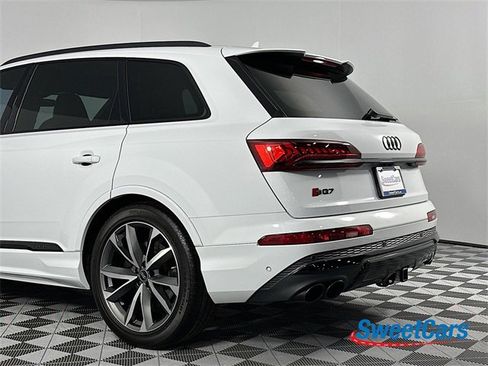 Used 2024 Audi SQ7 Premium Plus w/ Executive Package image 54