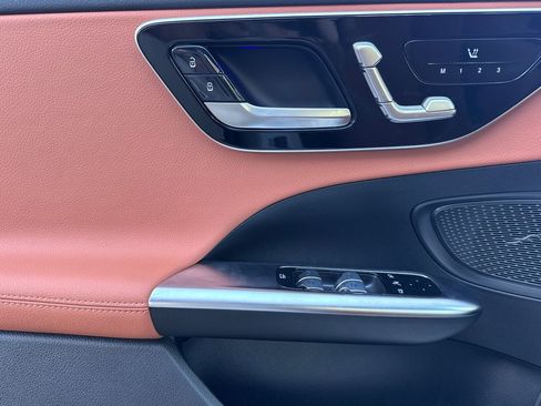 New 2026 Mercedes-Benz C 300 4MATIC Sedan image 13