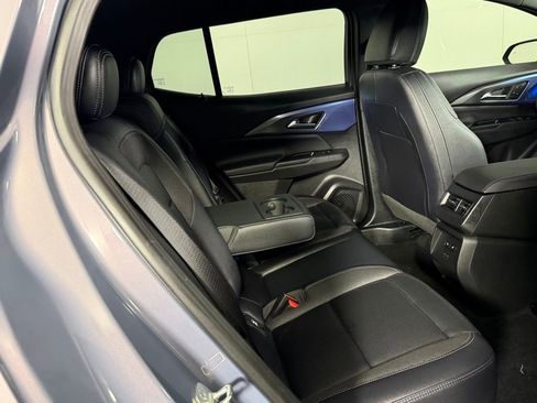Used 2026 Chevrolet Equinox EV LT w/ Convenience Package II FWD image 32