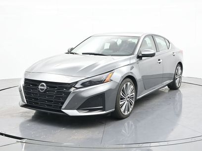 Used 2023 Nissan Altima 2.5 SL