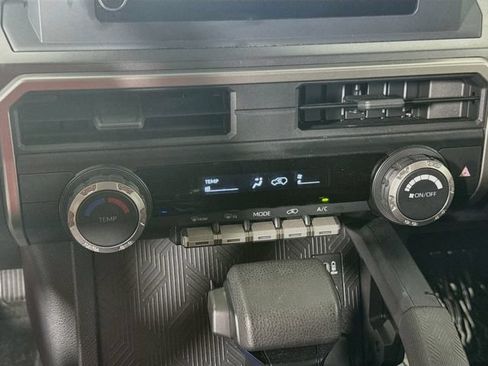 Certified 2025 Toyota 4Runner SR5 AWD/4WD image 17