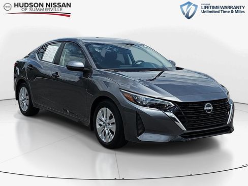 Used 2025 Nissan Sentra S FWD image 1