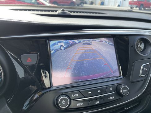 Used 2018 Buick Envision Essence image 15