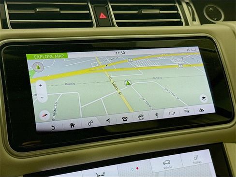 Used 2019 Land Rover Range Rover Long Wheelbase Supercharged image 16