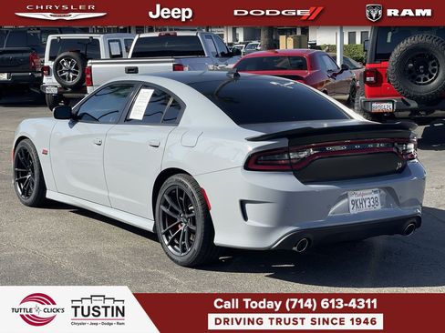Used 2022 Dodge Charger Scat Pack w/ Dynamics Package RWD image 4
