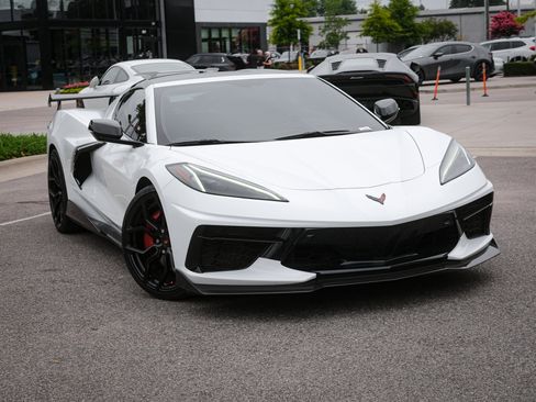 Used 2020 Chevrolet Corvette Stingray Premium Cpe w/ 3LT Preferred Equipment Group RWD image 2