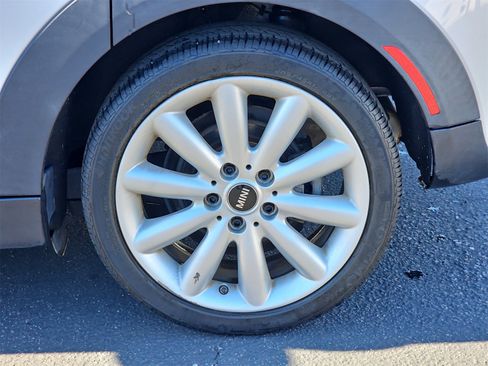 Used 2017 MINI Cooper S image 10