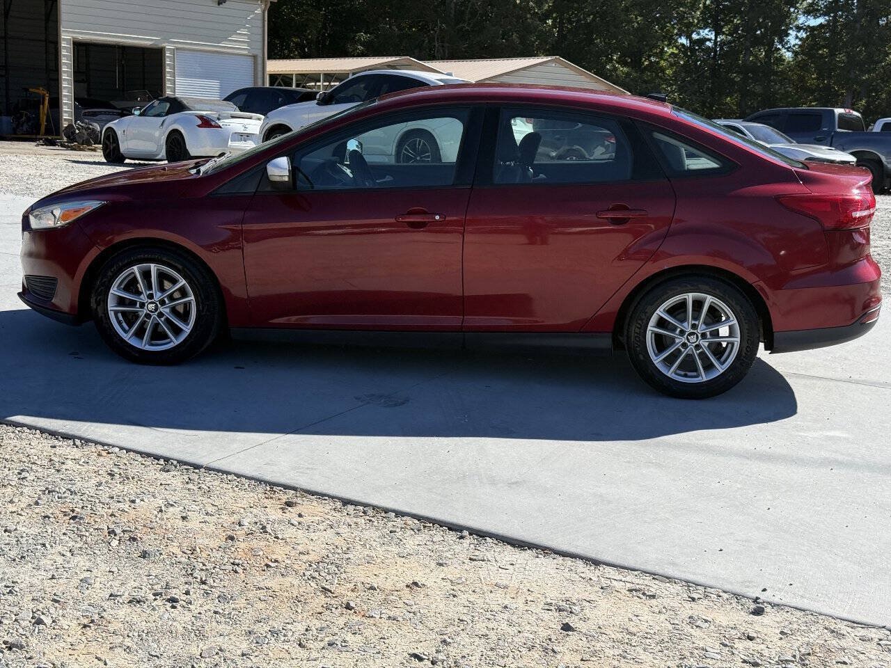 Used 2015 Ford Focus SE FWD image 11