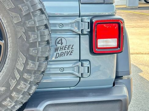 Used 2025 Jeep Wrangler Unlimited Sport S 4xe AWD/4WD image 9