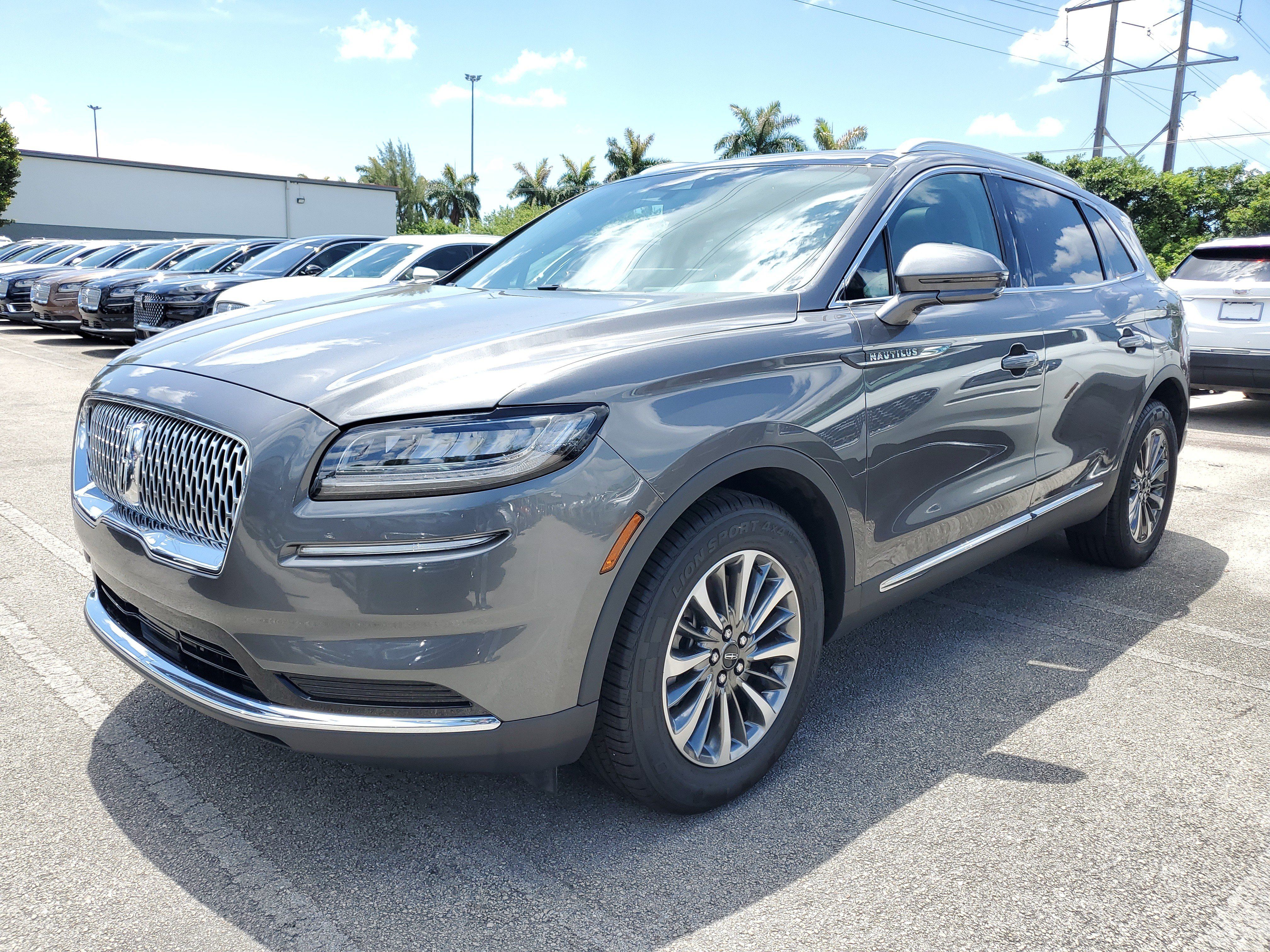 Certified 2021 Lincoln Nautilus Reserve w/ Class II Trailer Tow Package FWD image 3