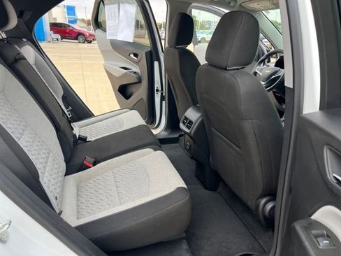 Certified 2023 Chevrolet Equinox LT w/ Driver Convenience Package image 16