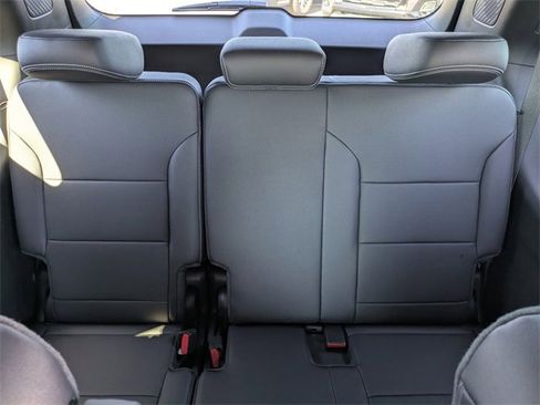 New 2026 Chevrolet Traverse LT w/ Enhanced Driving Package image 16