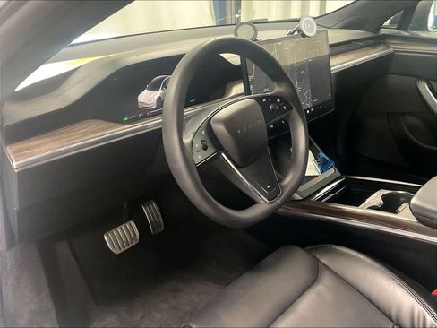 Used 2022 Tesla Model S image 8