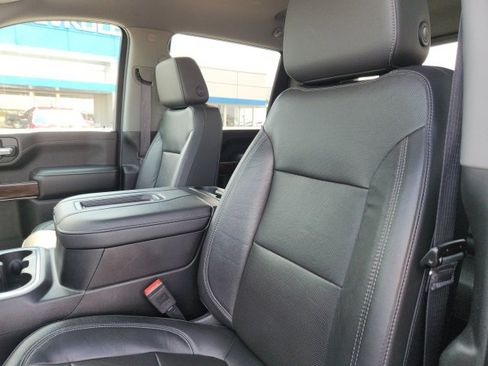 Used 2020 GMC Sierra 2500 SLT w/ SLT Premium Plus Package image 13