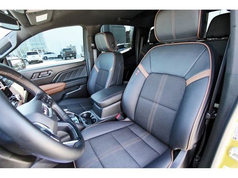 Used 2023 GMC Canyon AT4 w/ Canyon Safety Plus Package image 26