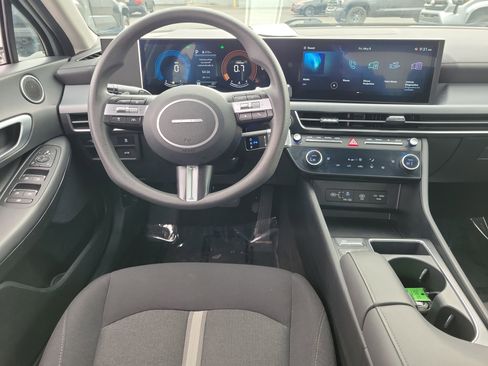 Used 2025 Hyundai Sonata SEL FWD image 10