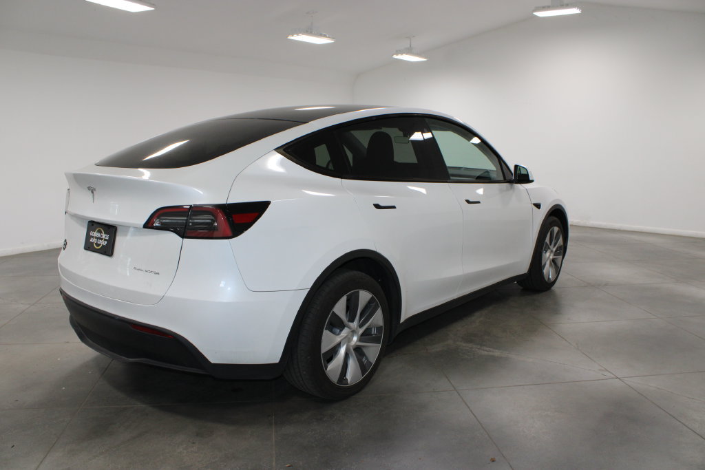 Used 2023 Tesla Model Y Long Range AWD/4WD image 9