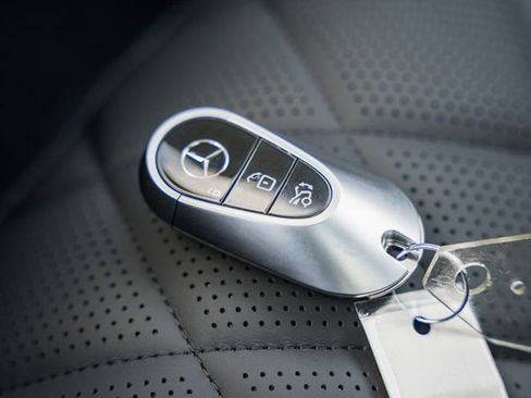 New 2026 Mercedes-Benz S 580 4MATIC Sedan image 47