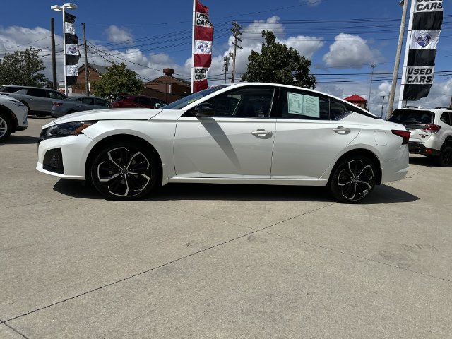 Used 2023 Nissan Altima 2.5 SR AWD/4WD image 36