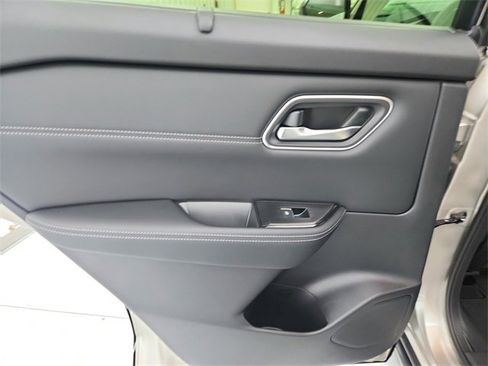 New 2026 Nissan Rogue Platinum image 37