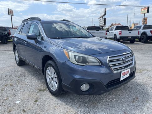 Used 2016 Subaru Outback 2.5i Premium AWD/4WD image 2