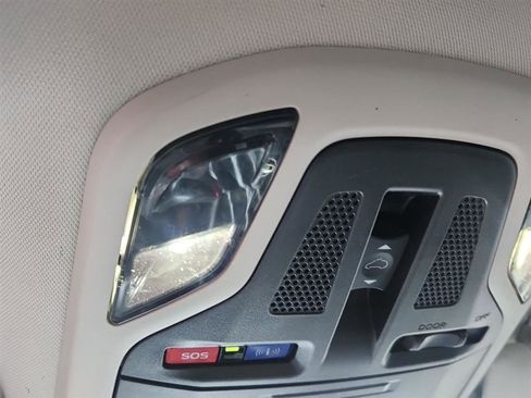 Used 2023 Subaru Outback Limited image 18