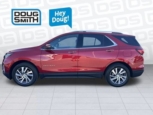 Used 2023 Chevrolet Equinox Premier AWD/4WD image 3