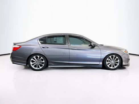 Used 2015 Honda Accord Sport image 10