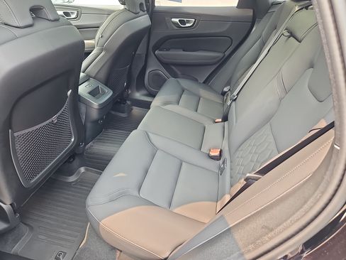 Used 2026 Volvo XC60 B5 Plus w/ Protection Package Premier AWD/4WD image 32