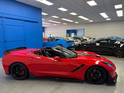 Used 2016 Chevrolet Corvette Stingray Convertible w/ 3LT Preferred Equipment Group RWD image 6