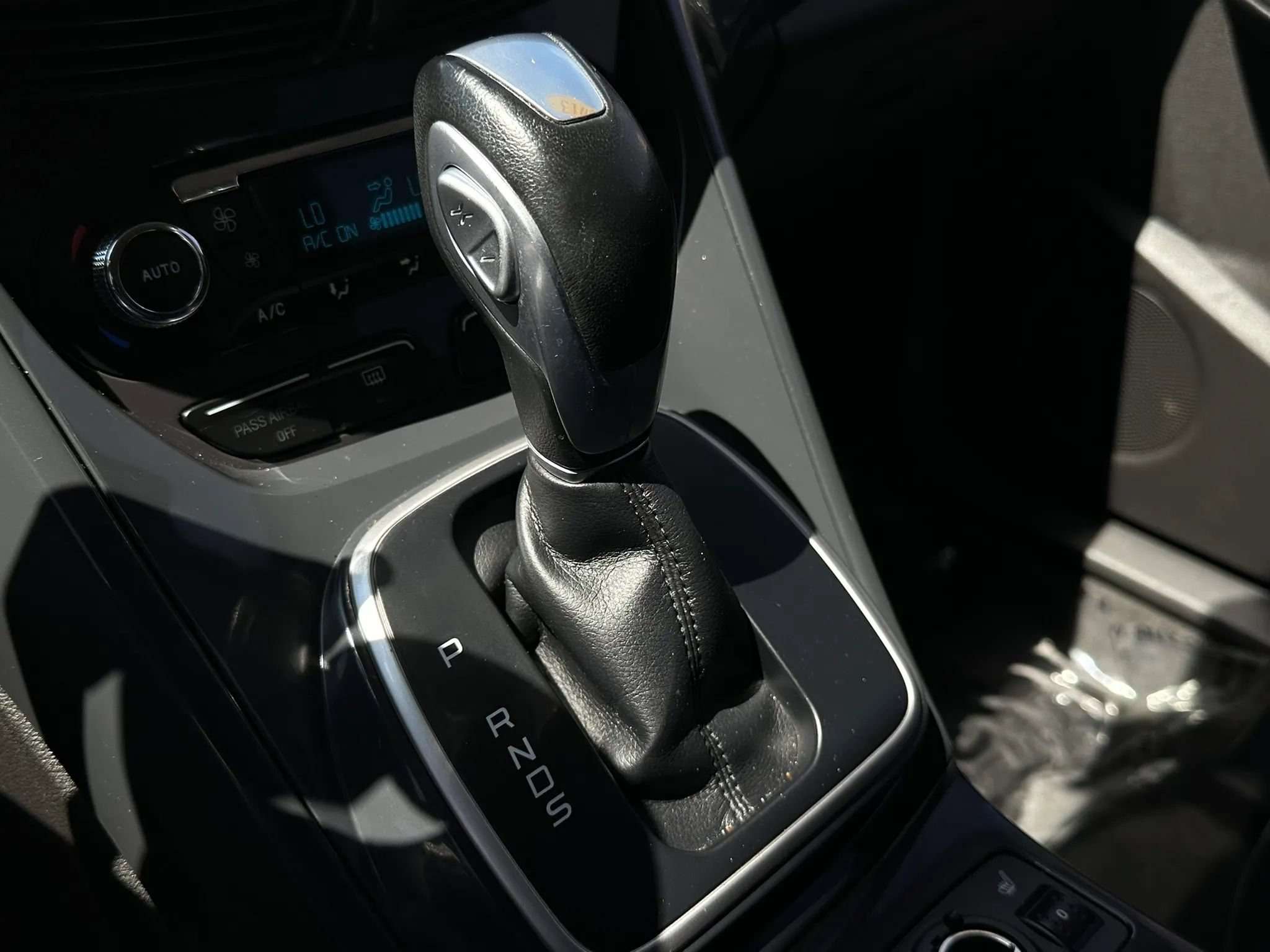 Used 2013 Ford Escape Titanium FWD image 14