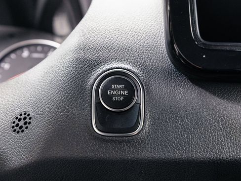 Used 2025 Mercedes-Benz Sprinter 2500 image 15