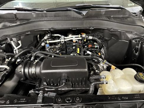 Used 2023 Ford Explorer 4WD image 25