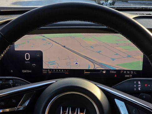 Certified 2025 Buick Enclave Preferred image 28