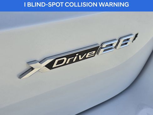 Used 2025 BMW X1 xDrive28i image 11