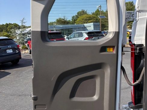 Used 2024 Ford Transit 350 XLT RWD image 18