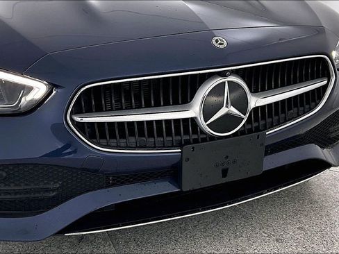 Used 2025 Mercedes-Benz C 300 4MATIC Sedan w/ Exclusive Trim Package image 38