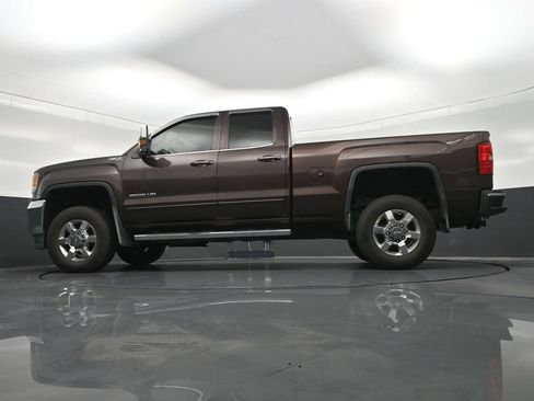 Used 2016 GMC Sierra 2500 SLE w/ SLE Preferred Package AWD/4WD image 24
