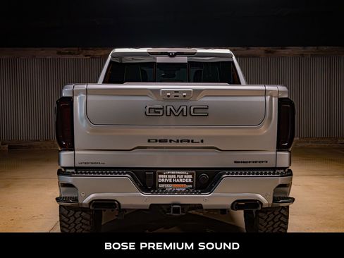 Used 2025 GMC Sierra 1500 Denali Ultimate image 8