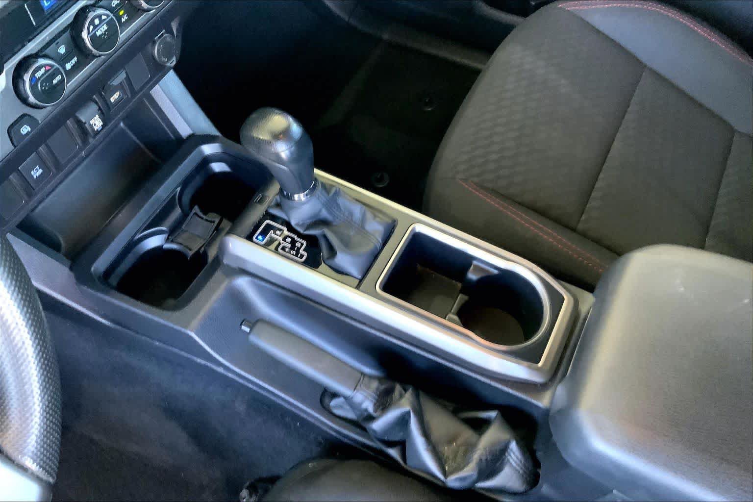 Used 2021 Toyota Tacoma SR5 RWD image 16