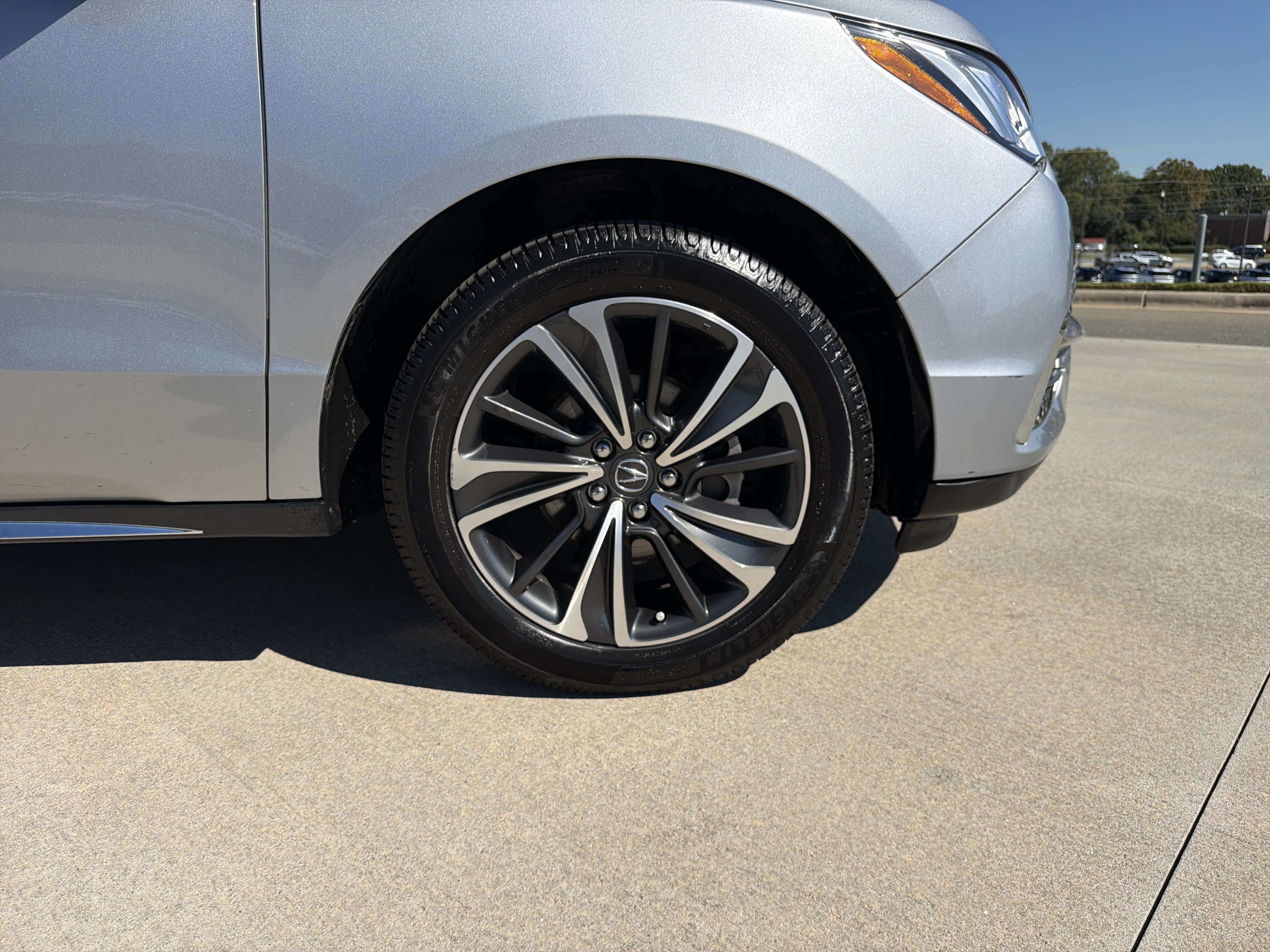 Certified 2020 Acura MDX w/ Technology Package AWD/4WD image 13