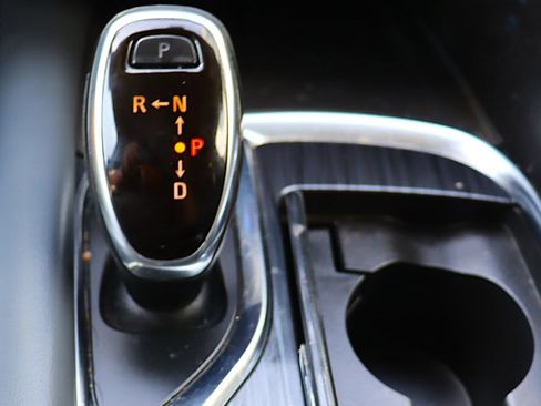Used 2018 Buick Enclave Essence w/ Trailering Package FWD image 53