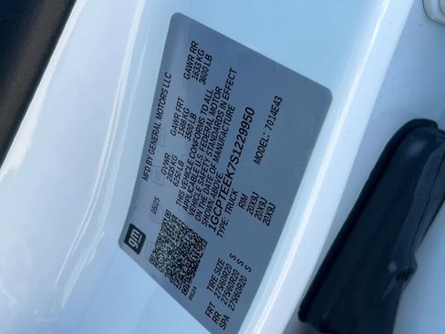 New 2025 Chevrolet Colorado Trail Boss AWD/4WD image 33