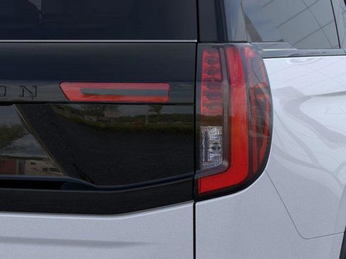 New 2025 Ford Expedition Platinum w/ Stealth Performance Package image 21