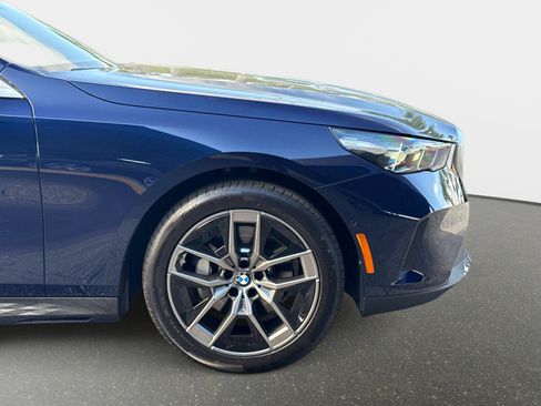 Used 2026 BMW 530i xDrive image 21