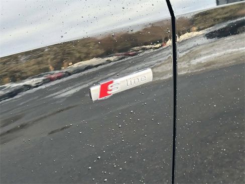 Used 2024 Audi Q3 2.0T Premium Plus image 11